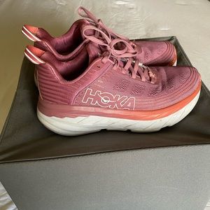 Hoka Bondi 6